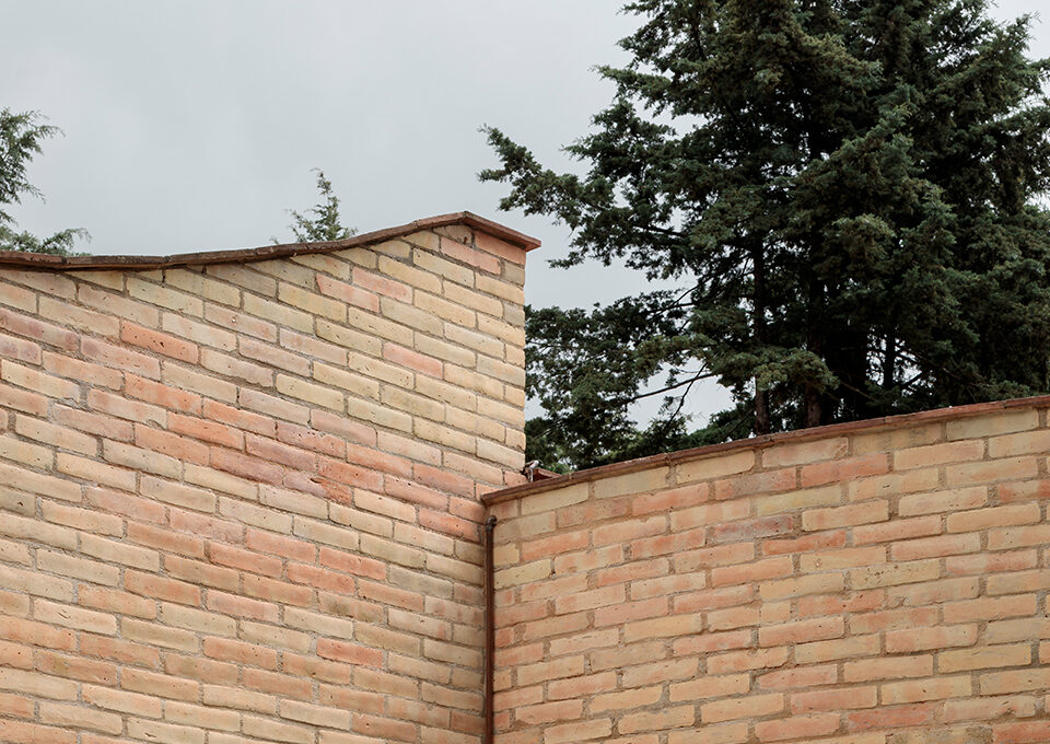 LANZA, Forest House, Ocoyoacac, Mexico, 2018. Photo Dane Alonso