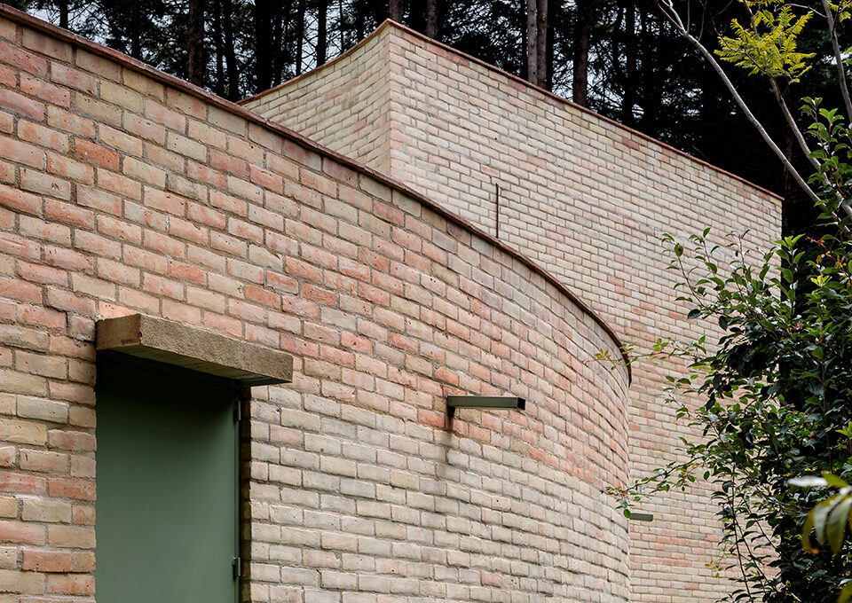 LANZA, Forest House, Ocoyoacac, Mexico, 2018. Photo Dane Alonso