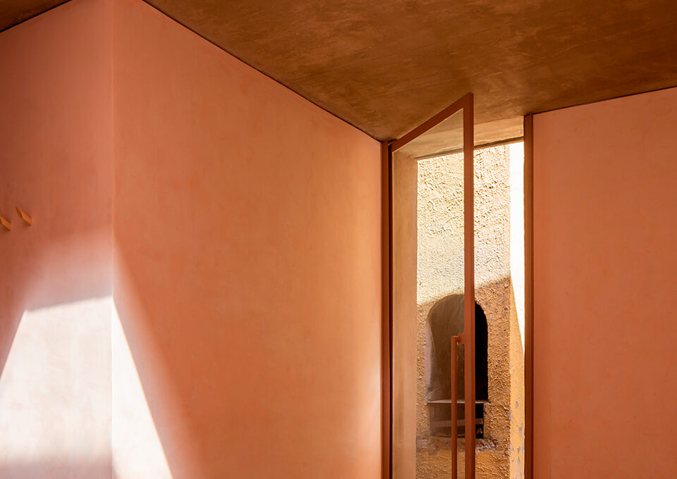 LANZA, Nutritionist Office, Mexico City, 2019. Photo Luis Young