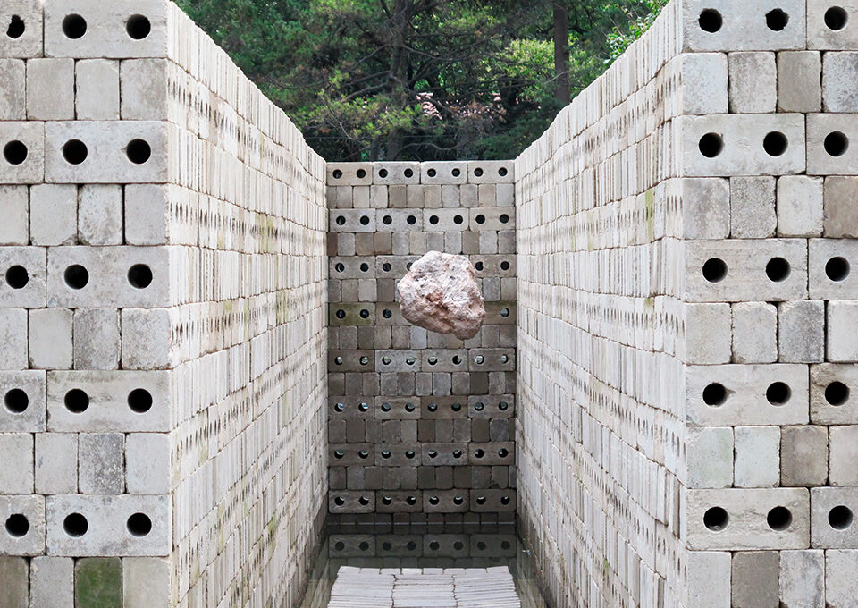 LANZA, TO (Carlos Facio, Jose Amozurrutia) and Alberto Odériz, Community Center Pavilion, Parque Lincoln, Polanco, Mexico, 2018. Photo Alberto Odériz